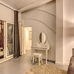 Vicolo Delle Grotte House